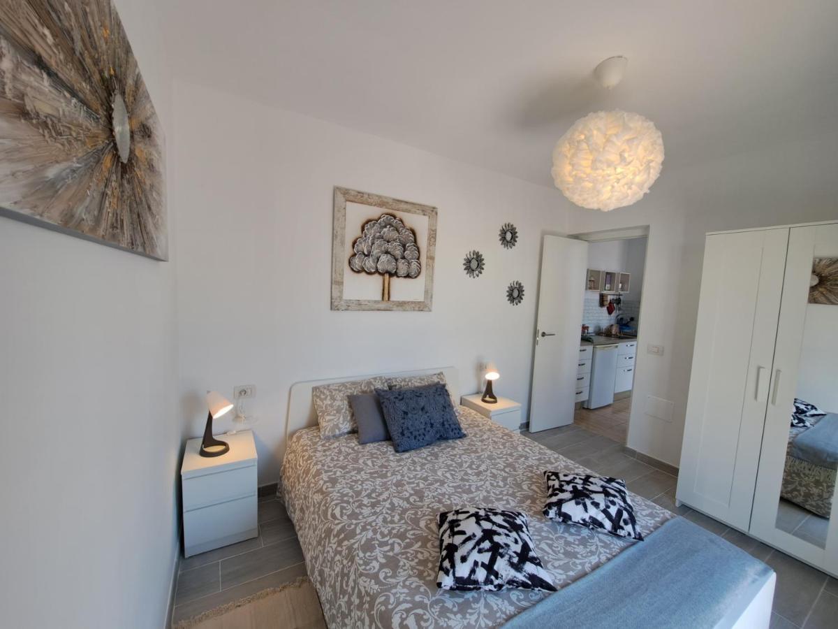 New Apartment Europa 2 เอลเมดาโน ภายนอก รูปภาพ